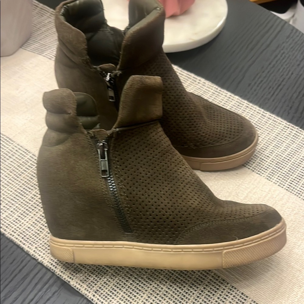 Steve Madden Suede Army Green Wedge Sneakers
